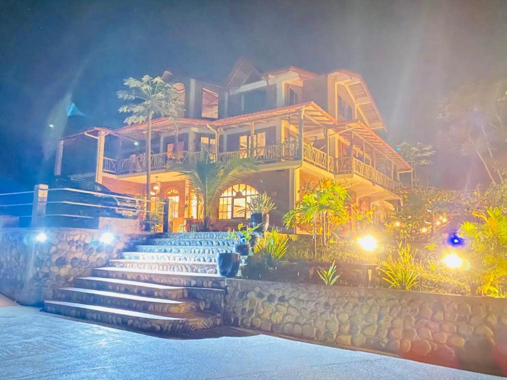 La Casa Del Rio B&B Puyo Exterior photo