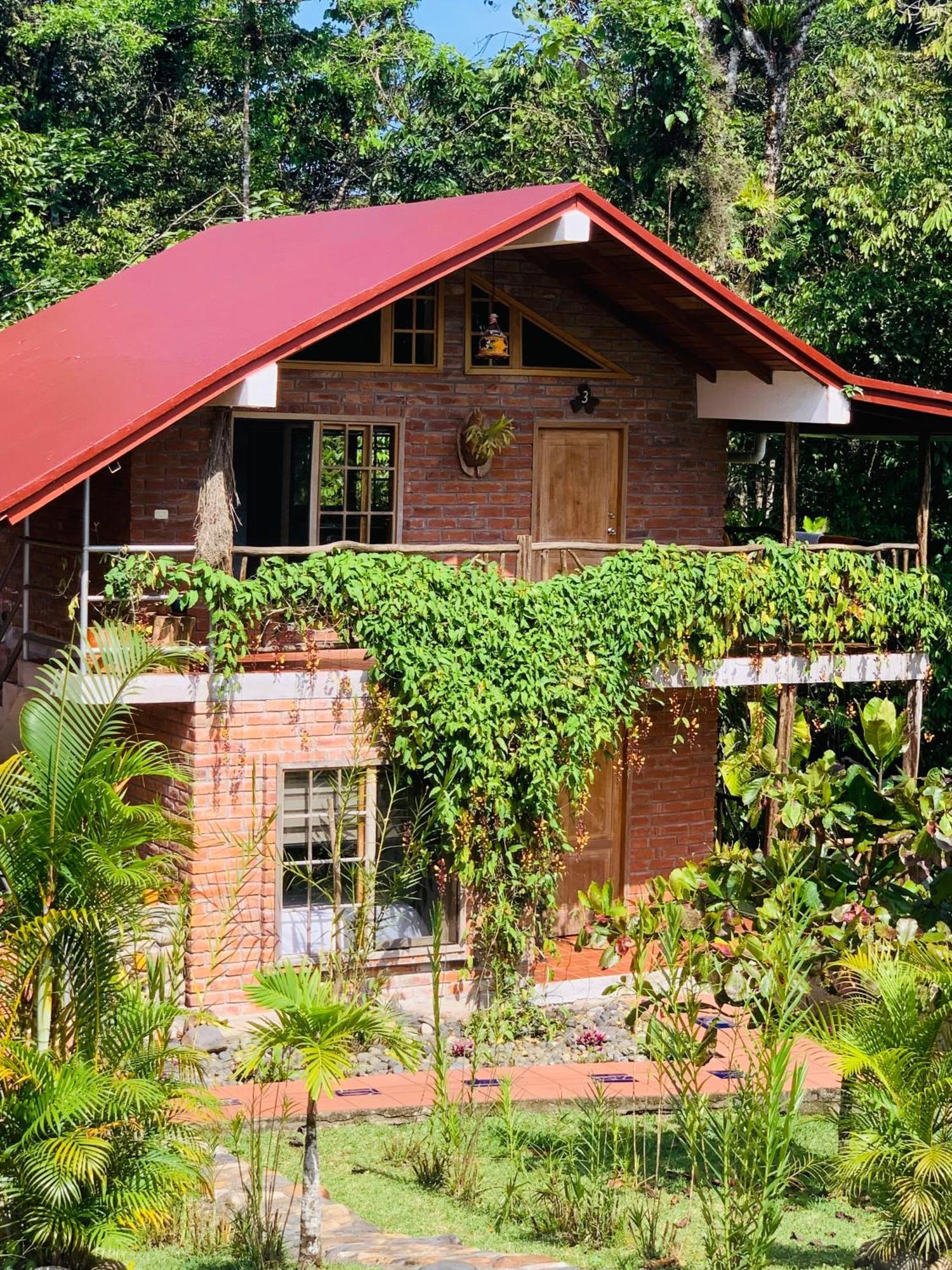 La Casa Del Rio B&B Puyo Exterior photo