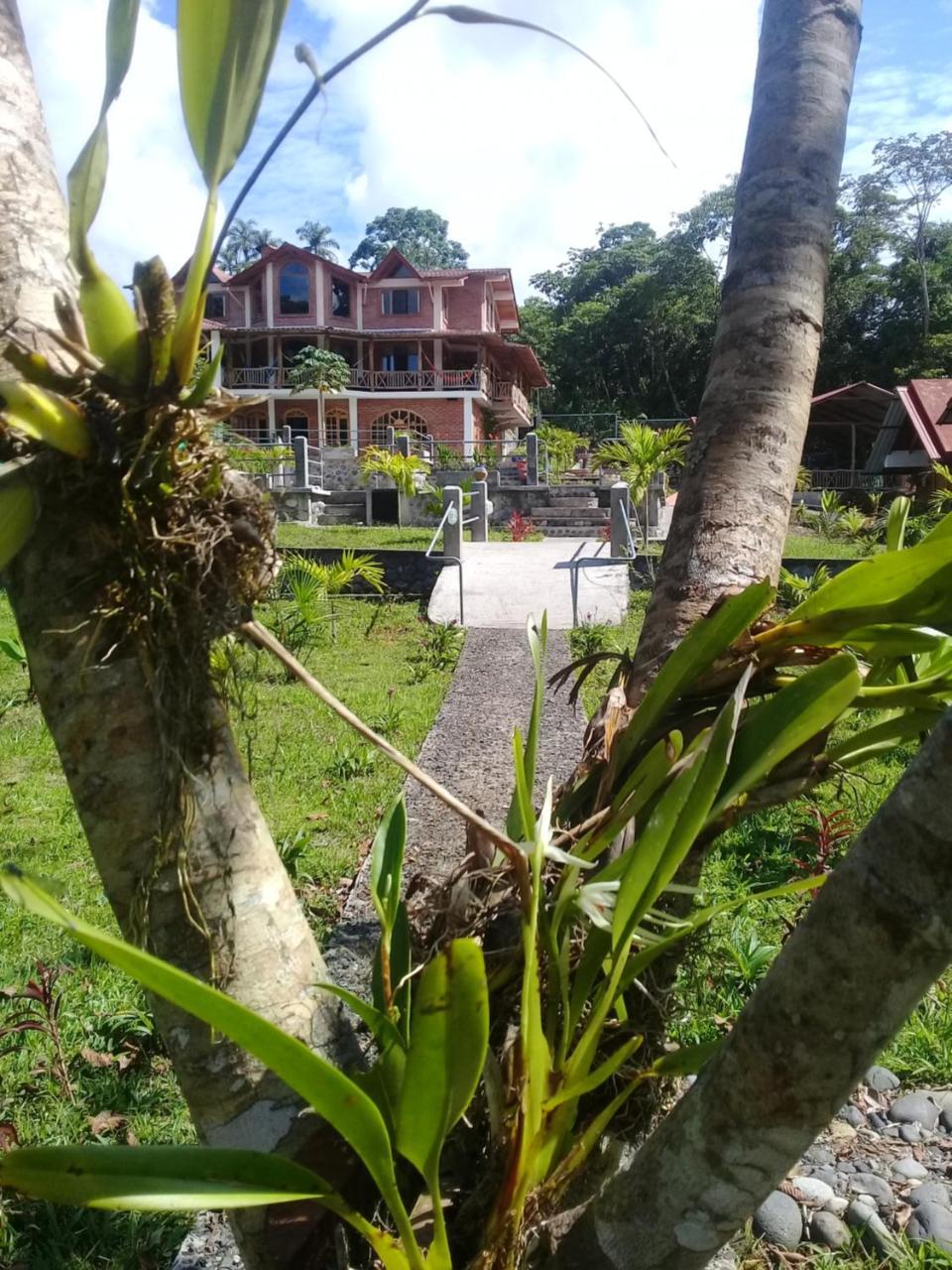 La Casa Del Rio B&B Puyo Exterior photo